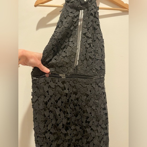 BARDOT Gemma Halter Floral Leaf Black Lace Bodycon Midi Dress Size 6 S - Picture 4 of 13
